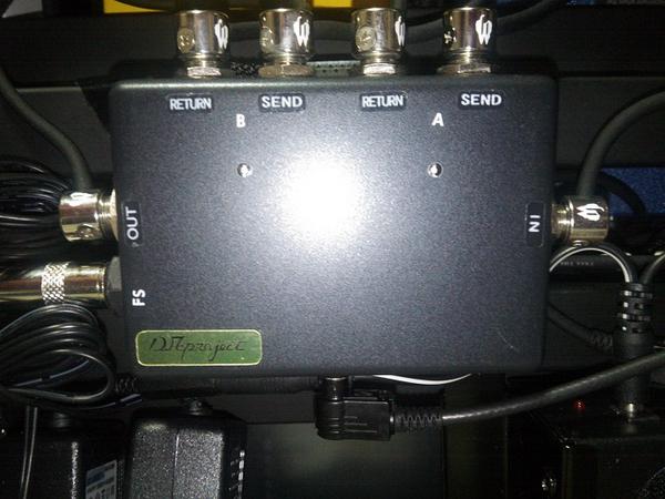 D.AB-Box エフェクターボード裏に設置